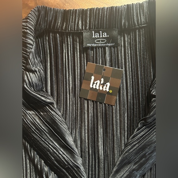 DRESSED IN LALA NWT top and skirt set - Picture 5 of 5